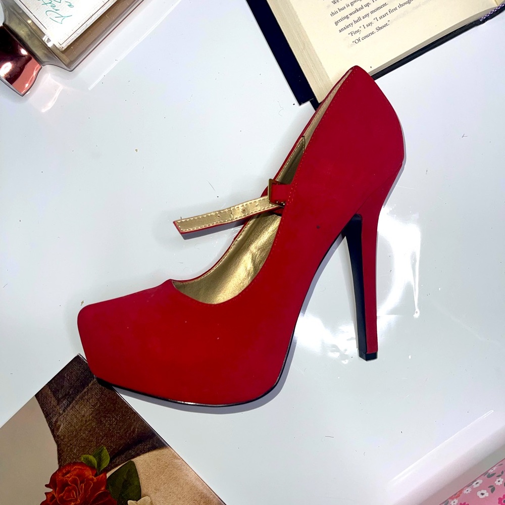 Charlotte Russe Suede Red High Heels | Size 10 | Platform Pumps